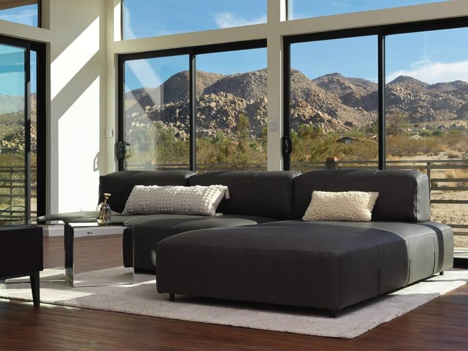 Panoramic Heaven - Luxury Designer Property W Spa Joshua Tree Exterior photo