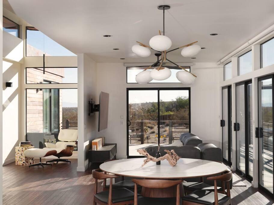 Panoramic Heaven - Luxury Designer Property W Spa Joshua Tree Exterior photo